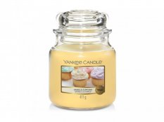 Vonná svíčka Yankee Candle Vanilla Cupcake Classic střední