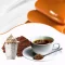 Rozpustná káva s příchutí smetany a karamelu